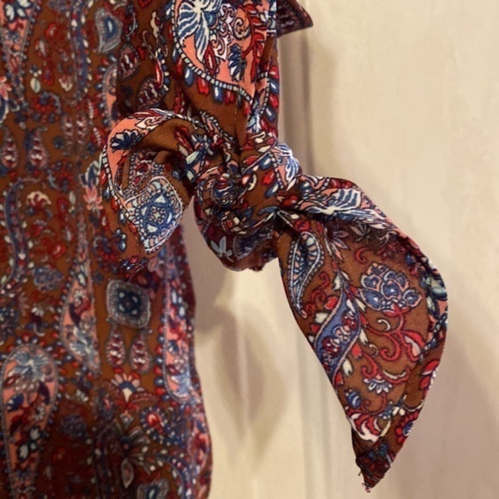 Signature studio v neck top - Picture 3 of 6